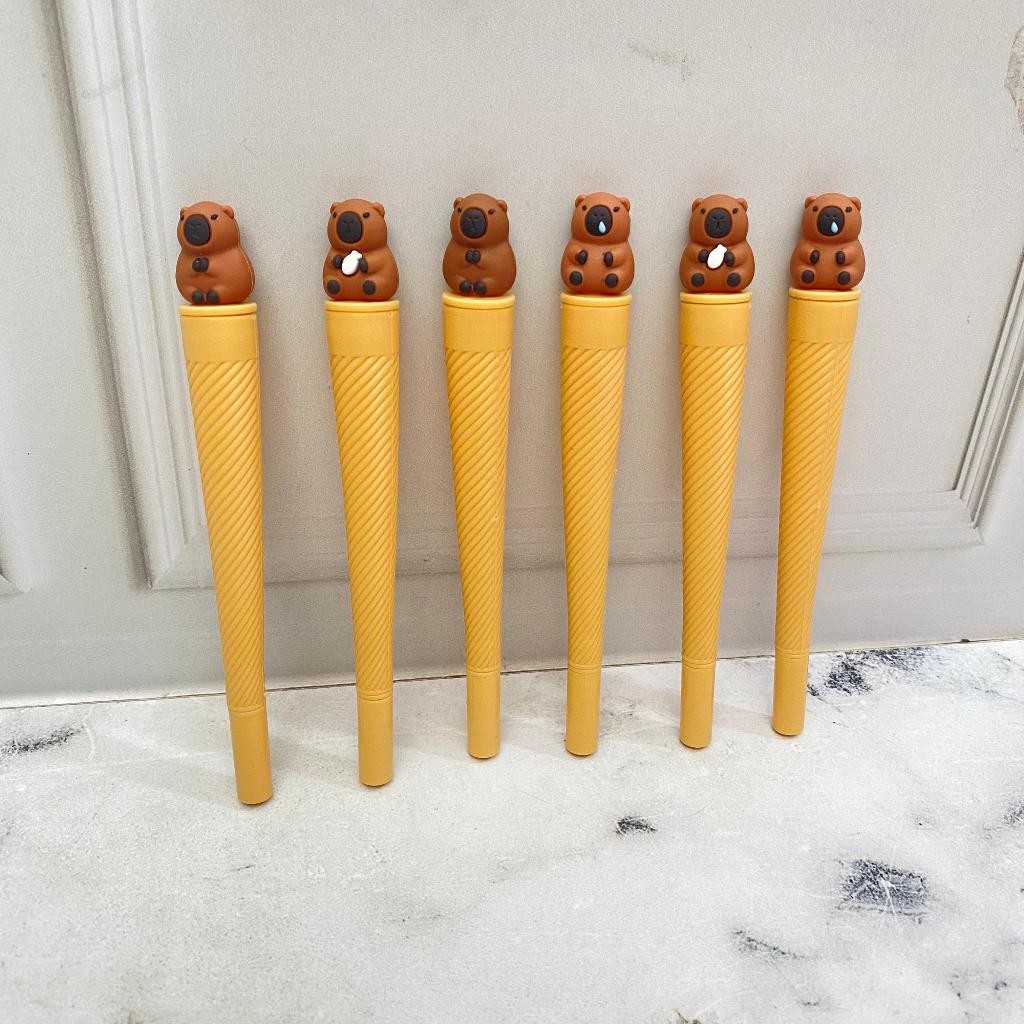 

Pulpen Gel CAPYBARA Ice Cream Cone PGK-1793 Terbaru Tinta Gel Hitam Alat Tulis Sekolah Termurah Bisa Grosir & COD