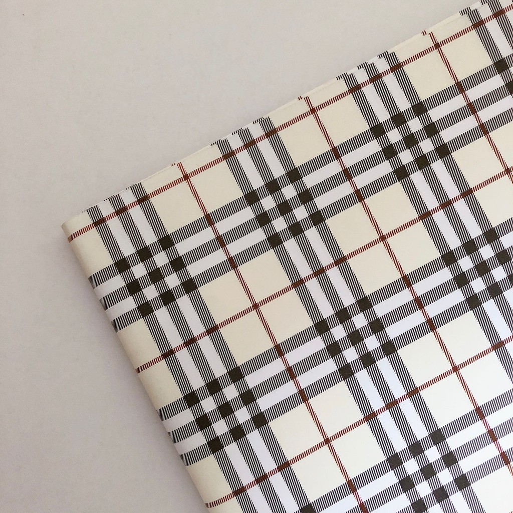 

Kertas Kado Kotak Burberry Cream