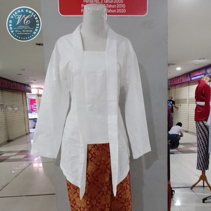 

✨LARIS✨ -Atasan Kebaya Kutubaru Lengan Panjang (Bahan Katun Mikro Premium Import) Warna Putih - S