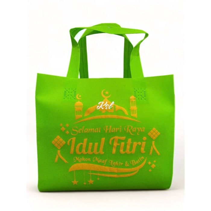 

TAS SPUNBOND GOODIE BAG HAMPERS LEBARAN IDUL FITRI KUE KOTAK HM8