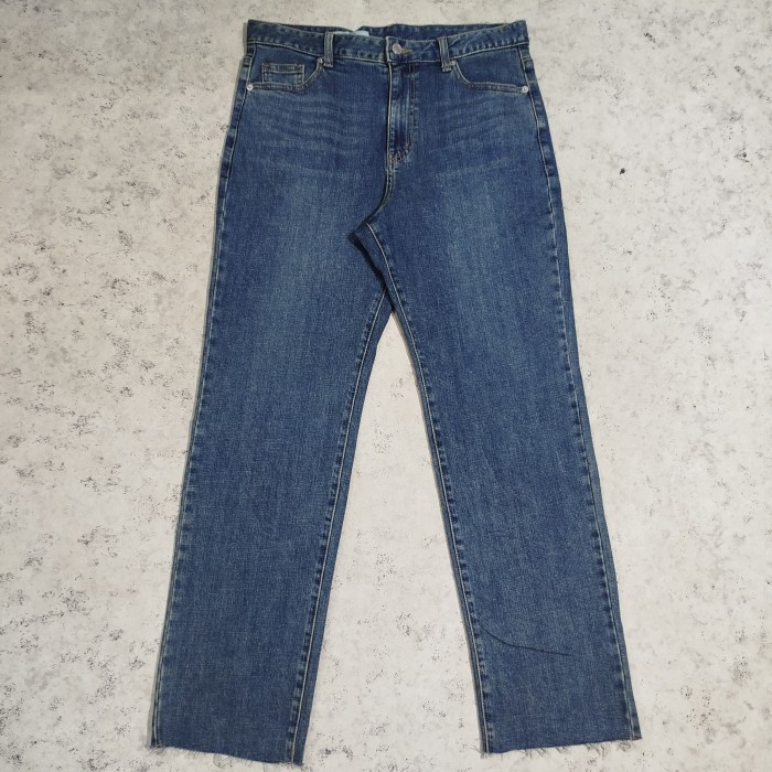 Celana panjang jeans denim fading 8SECONDS
