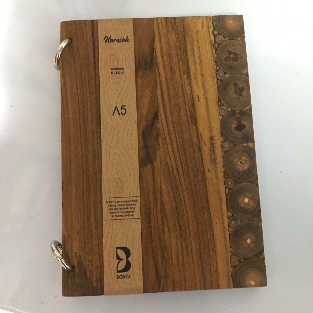 

note book harniah by borna