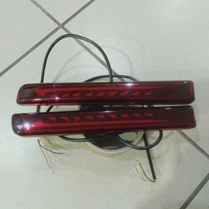 LAMPU LED BUMPER REFLEKTOR BELAKANG MOBIL AGYA