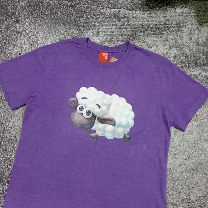 T shirt kaos pria THREE Q.R DOMBA