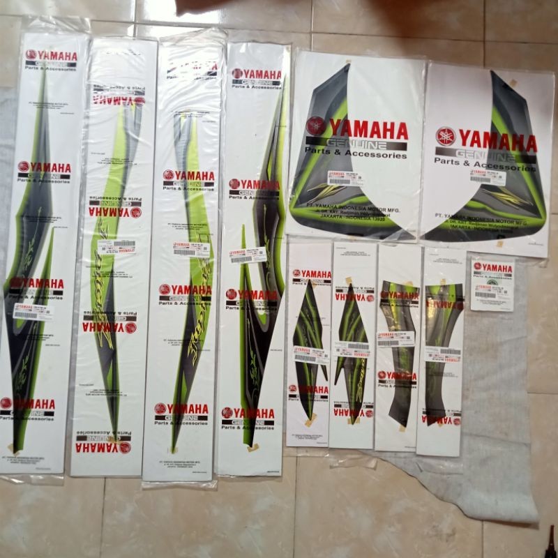striping stiker set Yamaha Jupiter z new robot 2010 Hijau Original YGP