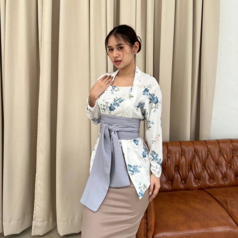 Kebaya Laura / Kebaya Kartini Modern / Kebaya Rayon Premium