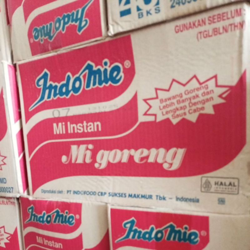 

Indomie goreng special plus 1 dus dan lain lain