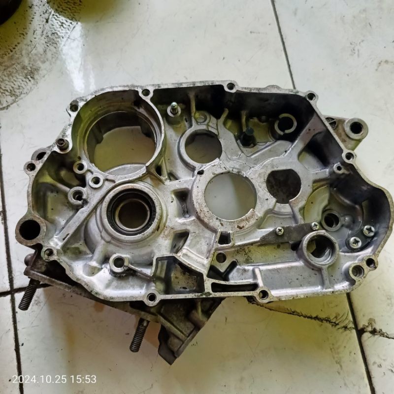 Crankcase Crankshaft kalter krengkes blok kanan oli Ninja RR Ninja R Asli original copotan