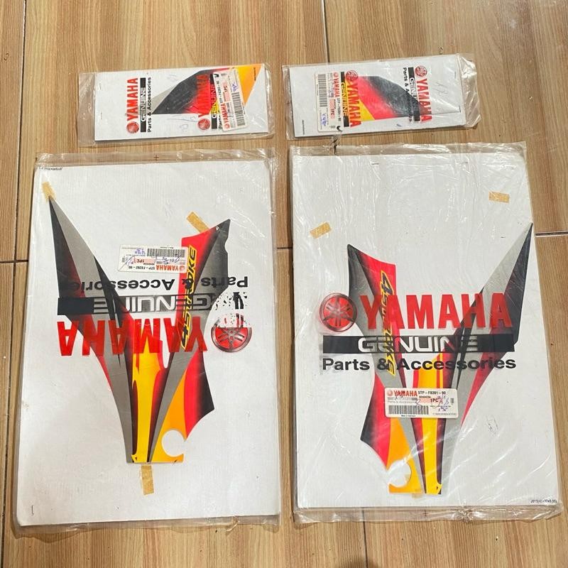 striping bagian Sayap DALAM Yamaha jupiter Z 2004 hitam silver original YGP