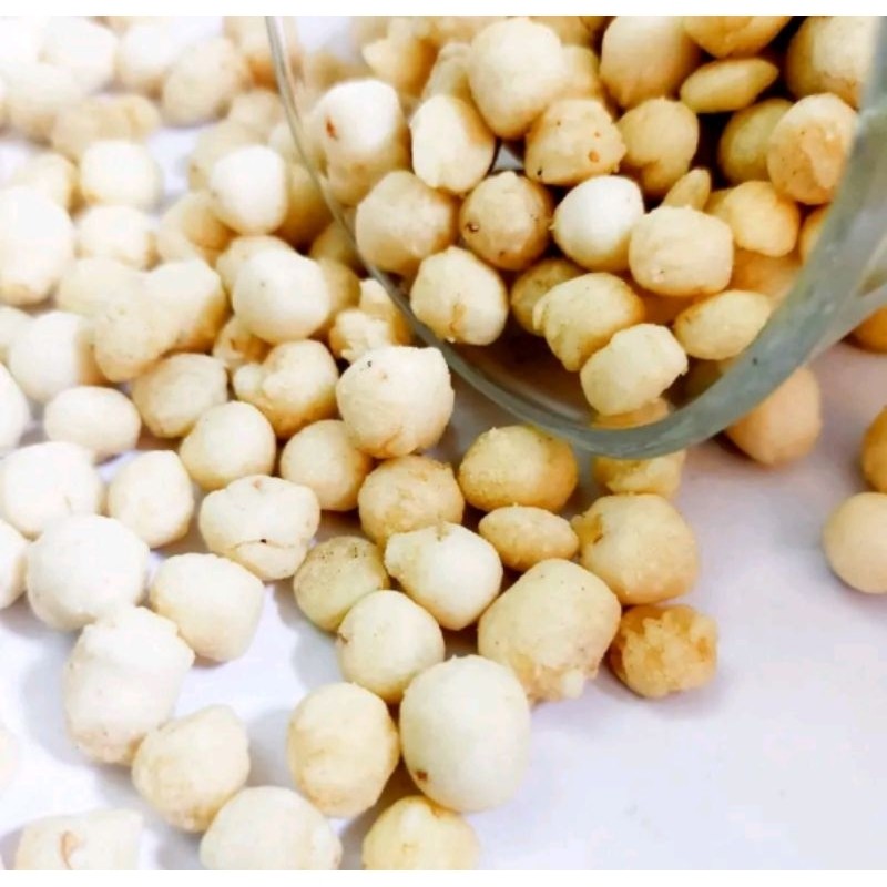 

Cimol kering/Endog Lewo ONAH Renyah Pedas Gurih Daun Jeruk Chili Oil Khas Garut