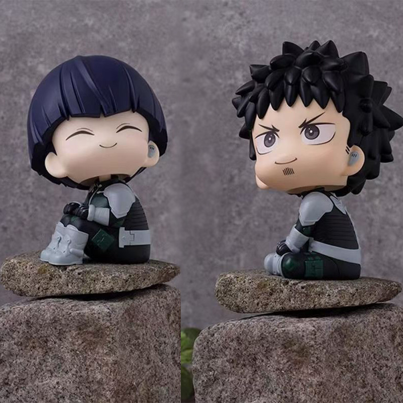 

10cm Anime Kaiju No.8 Mini Figure Sitting Kafka Look Up Figure Sousuke Hoshina Statue Q Version Ornament PVC PVC Collectible Toy