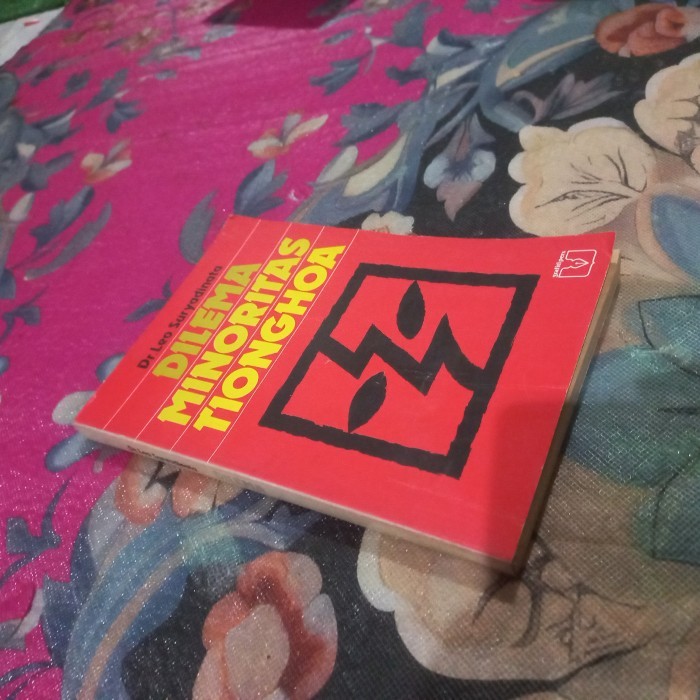 Buku Dilema Minoritas Tionghoa
