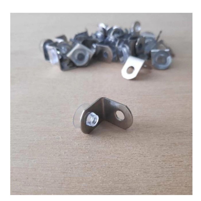 HUBEN AKP-15 SS Ambalan Siku Rak Ambalan Kaca Stainless Siku Besi L Plat Penyangga Rak Kaca Lemari K