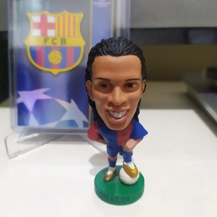 KY562 Ronaldinho - Barcelona Jersey Champion 1999 - Prostars Original Figure