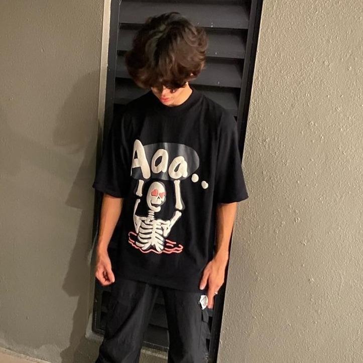 T-Shirt Oversized Gaya Korea Lengan Setengah Unisex T-Shirt Pria Cetakan Keren Bergaya Longgar