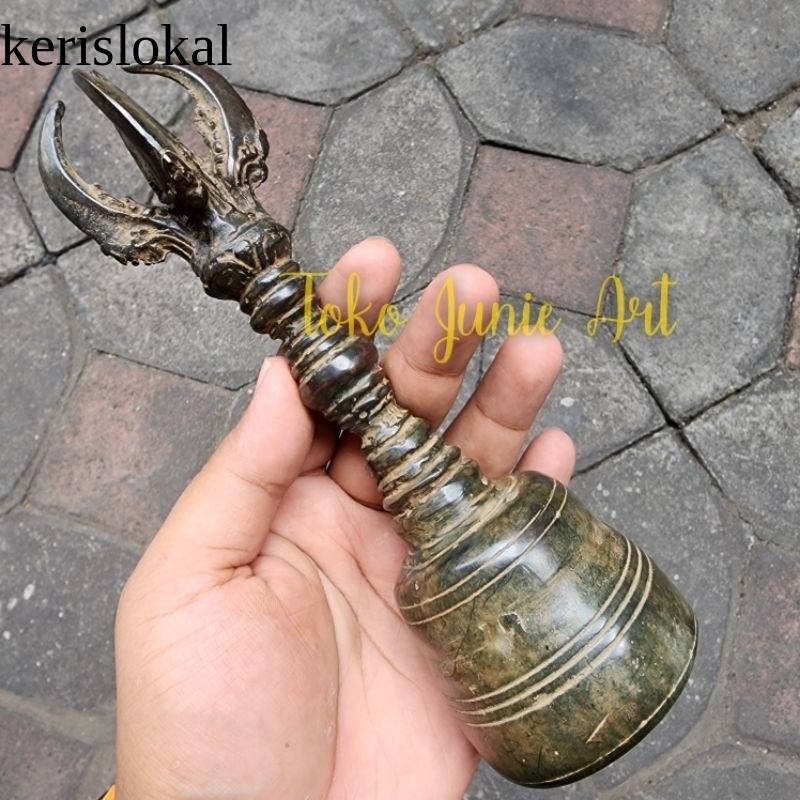 GENTA PERUNGGU KUNO ANTIK UKIRAN VAJRA LONCENG GENTA KUNO KL17