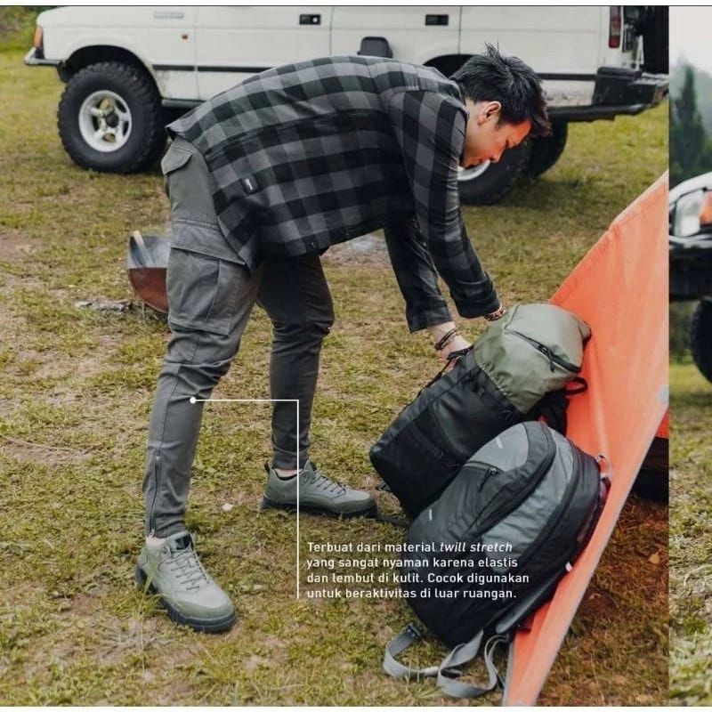 CELANA CARGO PRIA SLIMFIT ZIPPER ARIL NOAH