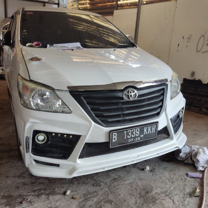 PAKET GANTENG bodykit kijang Innova bodikit kijang Innova body kit kijang innova BODY KIT BODIKIT GR
