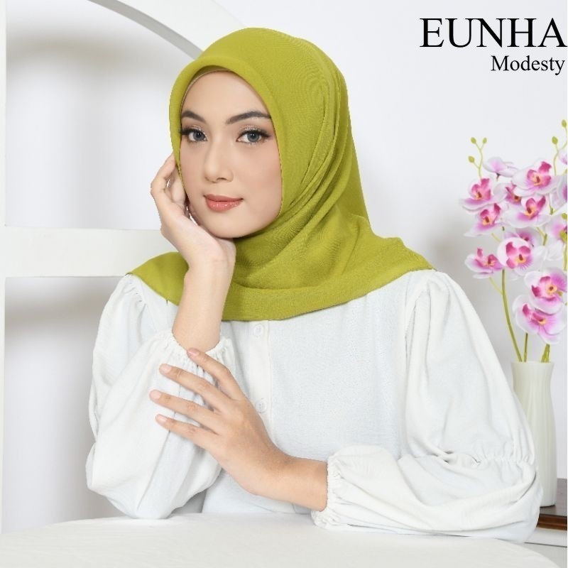 kerudung hijab segiempat bella square premium size 110x110 warna HIJAU LEMON