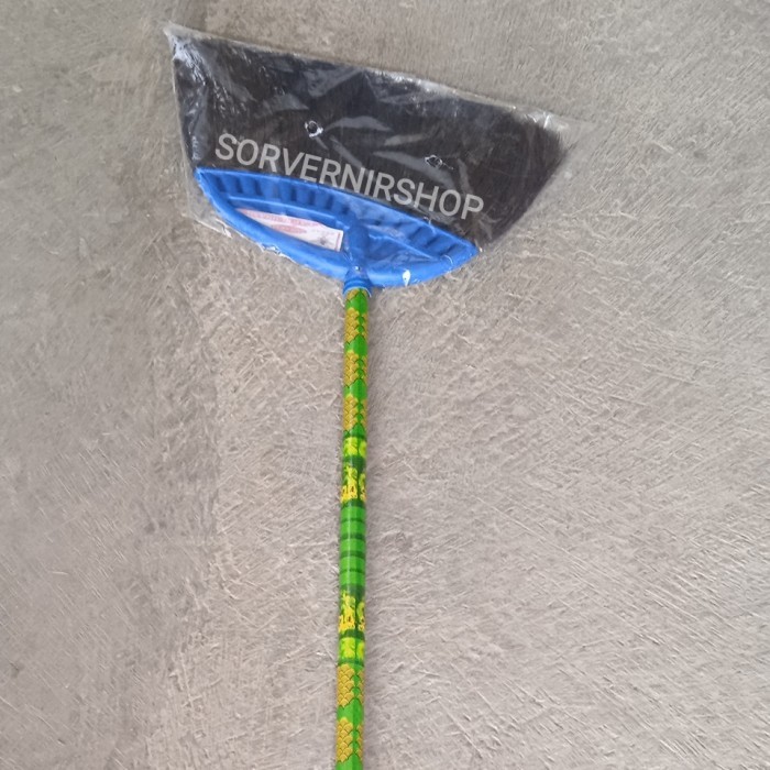 Sapu ijuk hitam gagang kayu, sapu ijuk lantai (SORVERNIRSHOP)