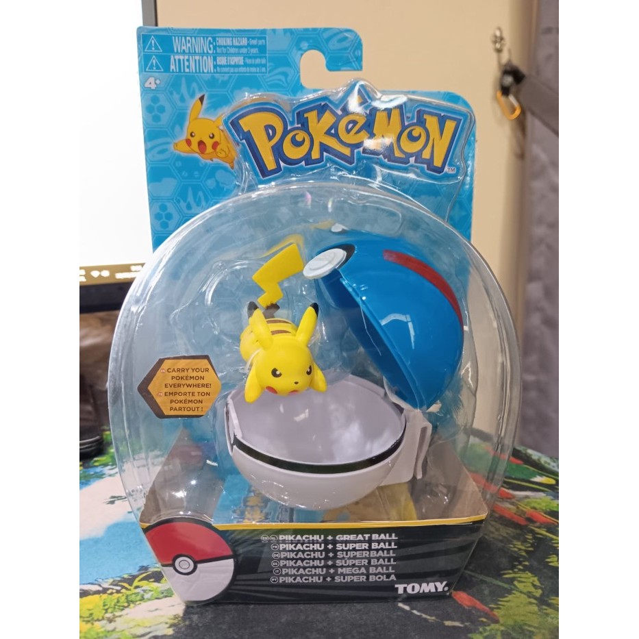 Tomy Pokemon PIKACHU + POKE BALL Action Figure