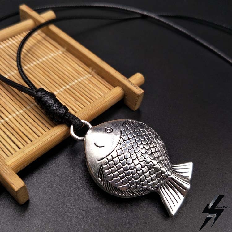Kalung liontin ikan menguntungkan wanita, ikan paduan retro dan perak tua liontin tali kulit liontin