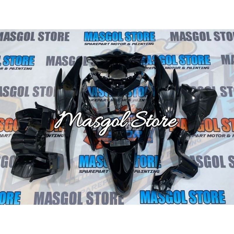 Cover Full body halus Vario 125 Old KZR hitam