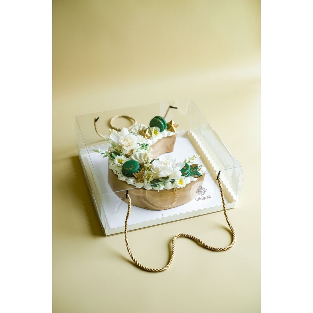 

Box Mika Tali 30x30 (20 pcs) Kotak Hamper Letter Cake Tumpeng Hantaran