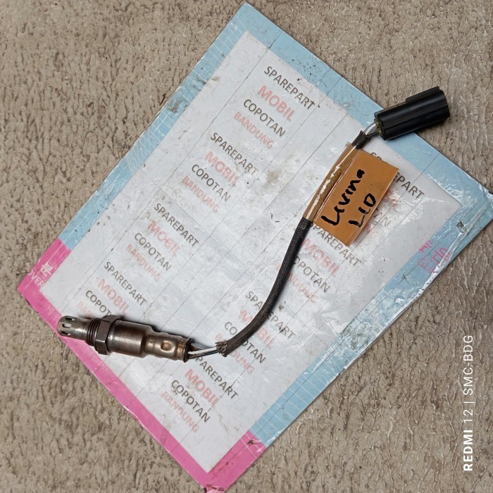 Sensor oksigen o2 knalpot Nissan Livina L10 bagian atas ori NTK