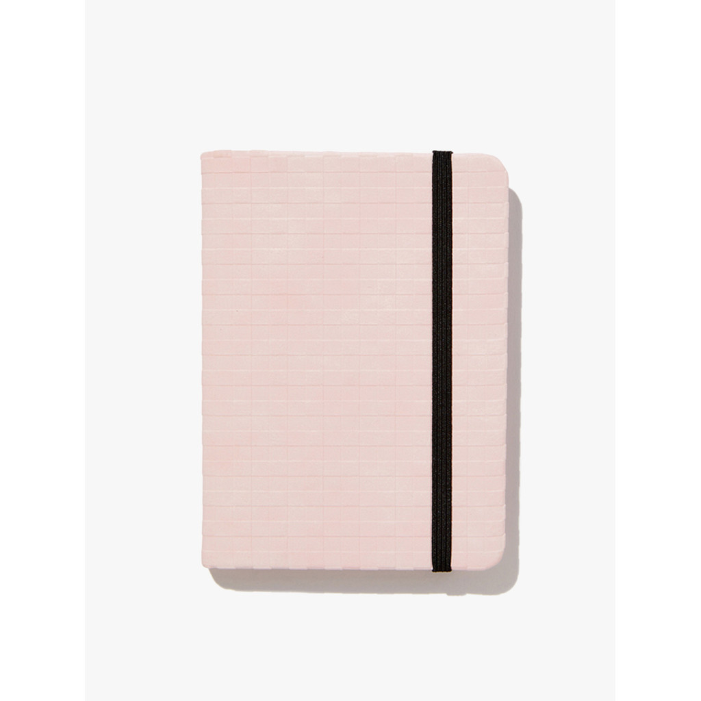 

Typo - Buku & Alat Tulis - A6 Premium Buffalo Journal - Gingham Ballet Blush