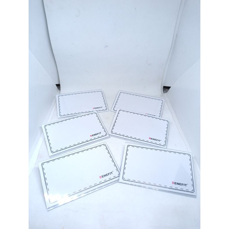 

NAME TAG JEPITAN EDIKAT PENANDA NAMA PLASTIK BESI BENING MEREK BENEFIT 1 PAK ISI 50 PCS