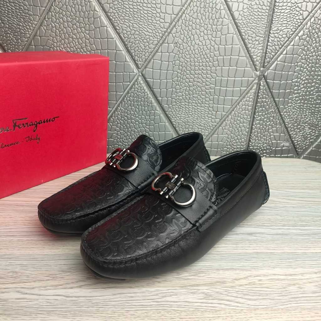 MD0183 sepatu loafer salvatore ferragamo hitam pria import loafers slip on vip