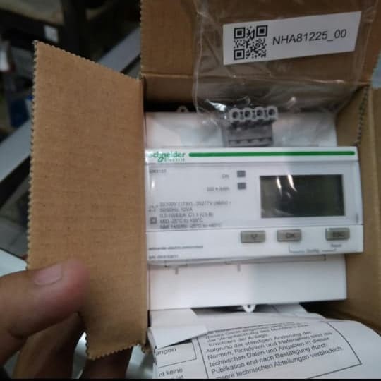 kwh meter digital IM3110 SCHNEIDER