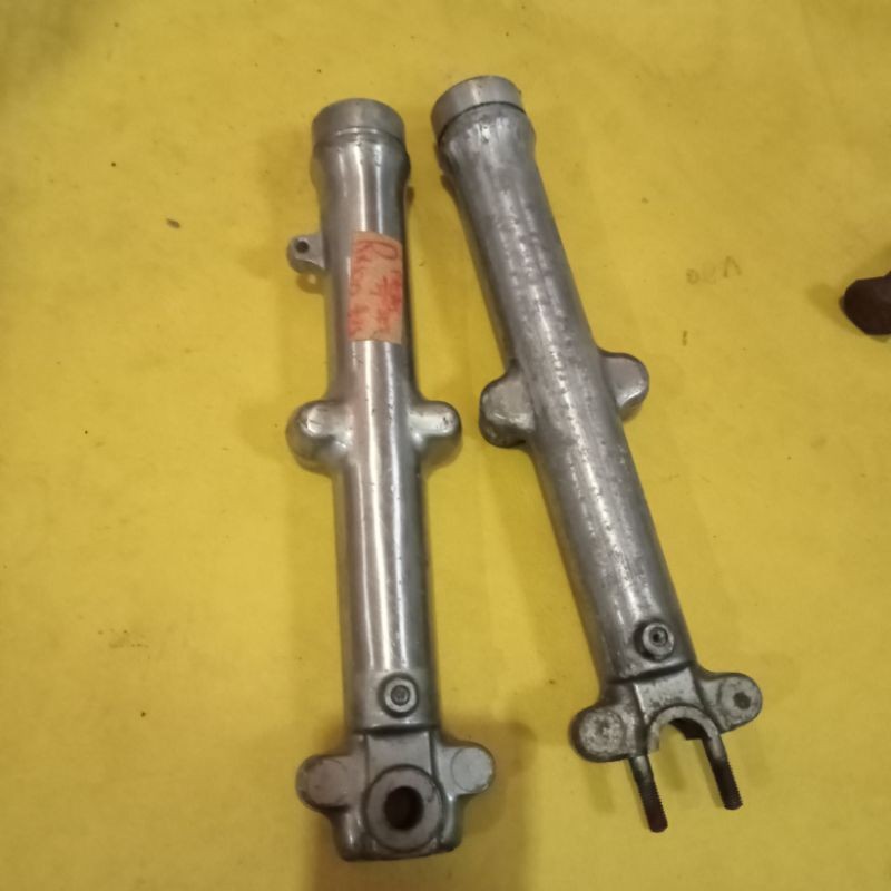 bottom shock tabung shockbreaker depan Yamaha rx100 rx125 RX twin NOS