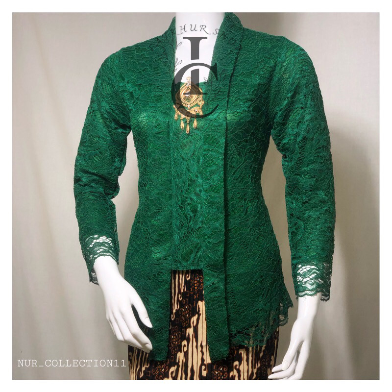 kebaya kutu baru / kutu baru brokat / kebaya wisuda / kebaya couple / kebaya modern