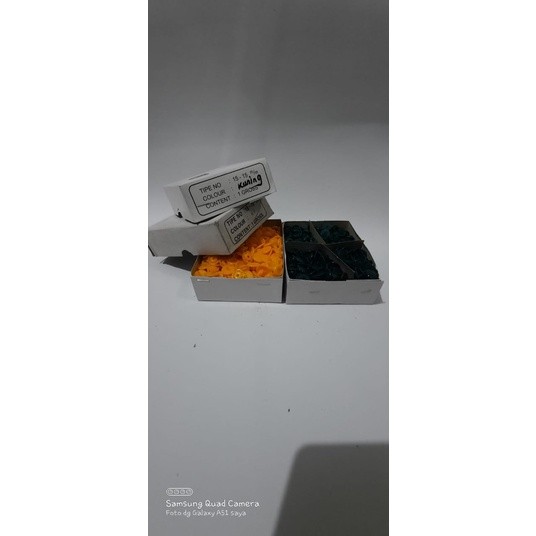 kancing jaket plastik 1 kotak (1gross)
