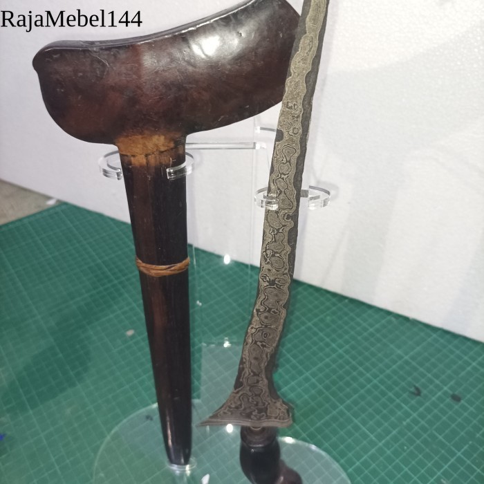 

BLAWONG DUDUKAN JAGRAK KERIS AKRILIK MODERN DOBEL antik