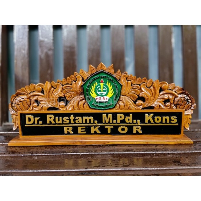 

PAPAN NAMA + PAPAN NAMA MEJA KANTOR + PAPAN NAMA MEJA UKIR (REKTOR) KP343