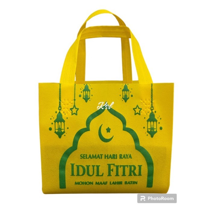 

TAS SPUNBOND GOODIE BAG HAMPERS LEBARAN IDUL FITRI KUE KOTAK K8