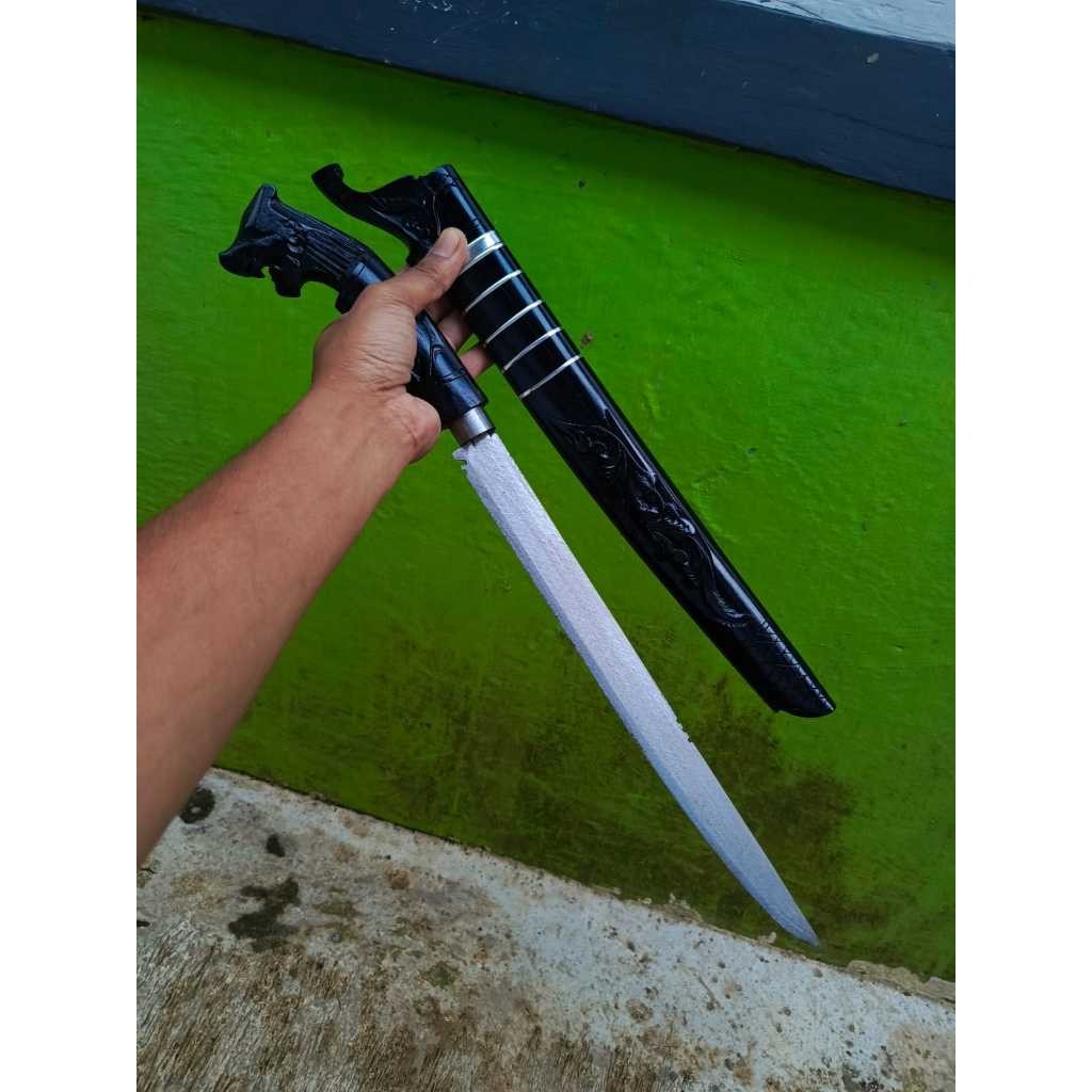 Pisau Ukir Artistik – Perkakas Kayu untuk Pemahat & Seniman