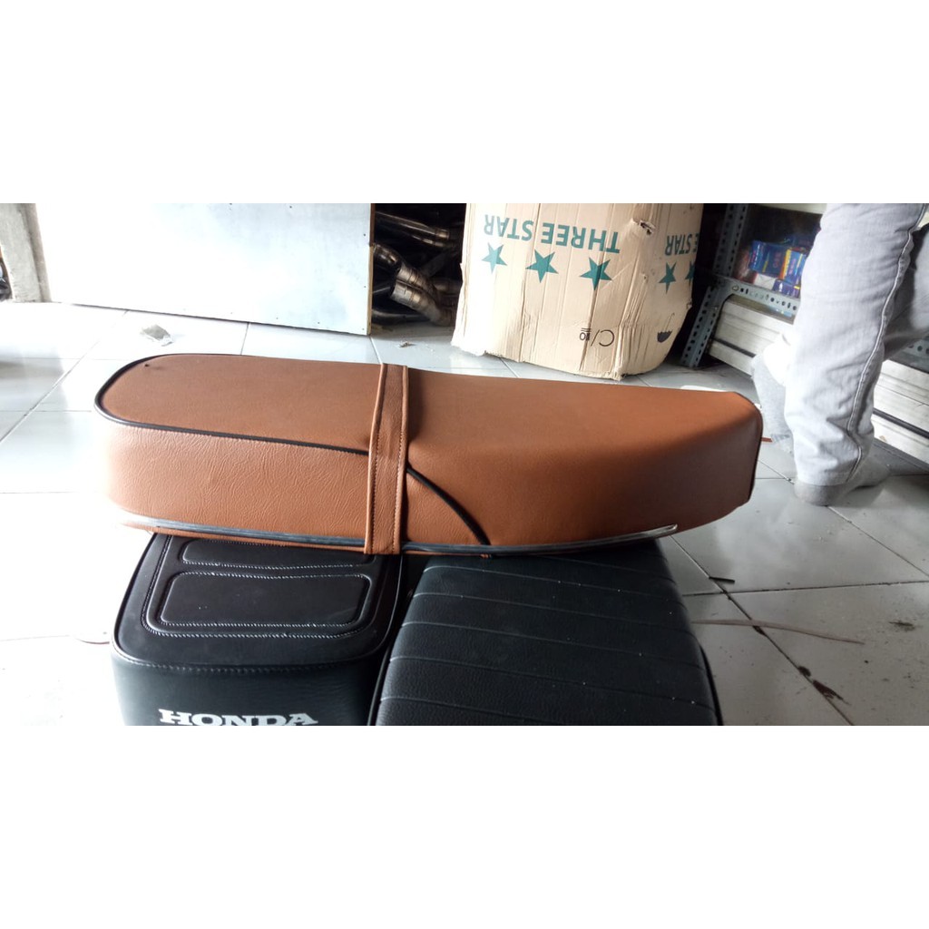 Jok Motor C70 Standart Coklat Full Lengkap Sabuk