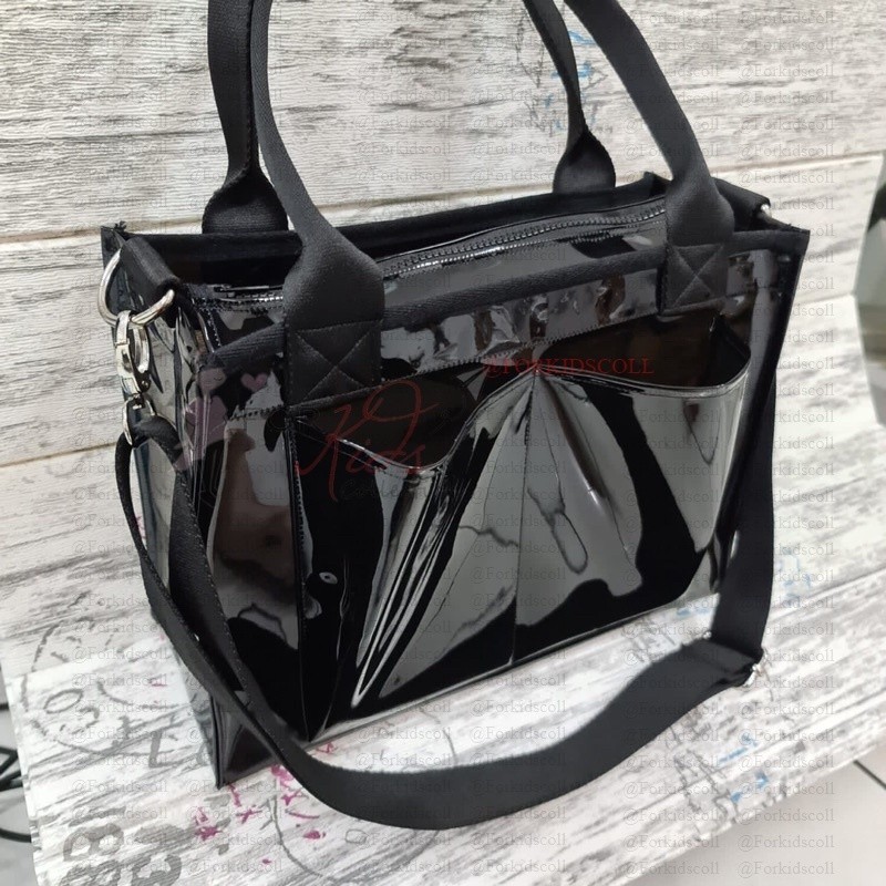 Tote Mika PVC Tas Tote Mika PVC Hitam Praktis dan Ringan Ukuran Sedang PVC Hitam Praktis Dan Ringan