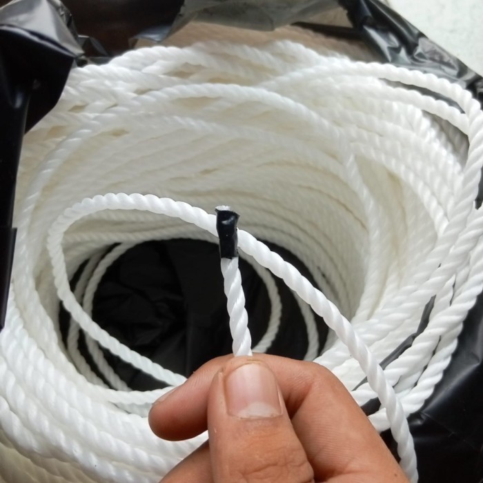 

1 Roll Tali Tambang 5mm Nilon Plastik PE Putih -+200Meter