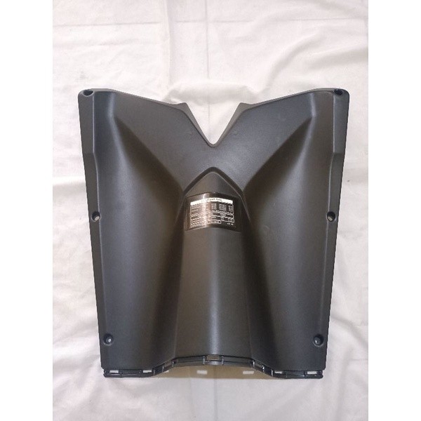 Dasbor Legshield Tengah B Vario Techno 125 Fi 2012 2013 2014 2015