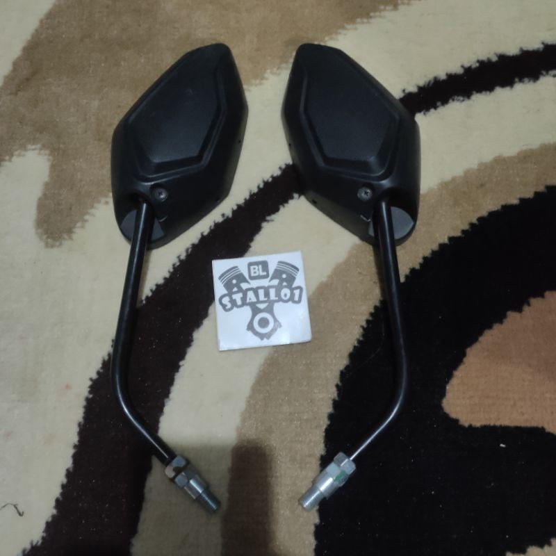 Kaca spion sepion Honda Vario 150  Vario 125 new 2019 2020 2021 asli original kanan kiri