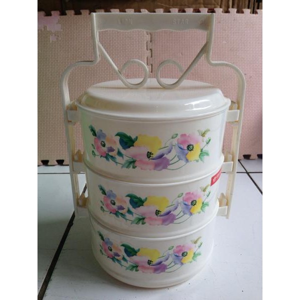 READY Rantang plastik 3 susun Lion star