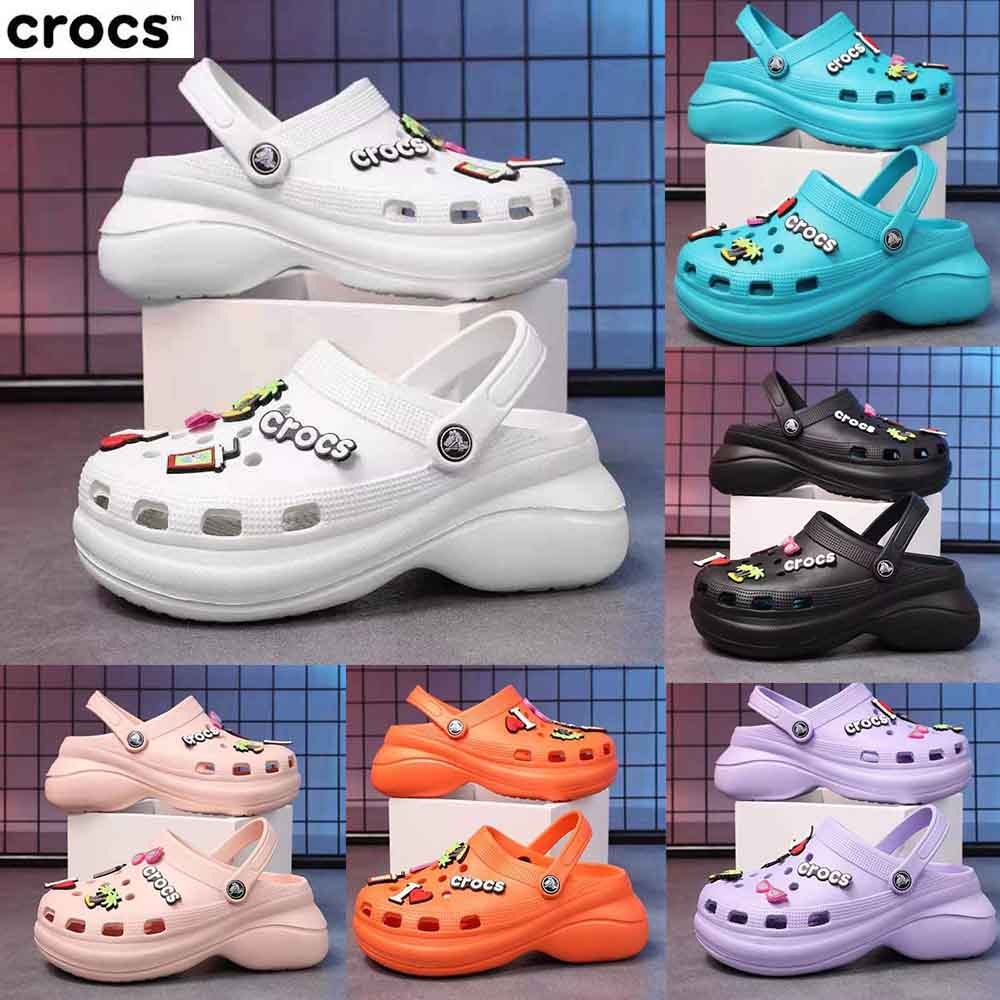 Crocs Sandal Wanita/ Classic By Crocs/ Free Jibbits Pantai