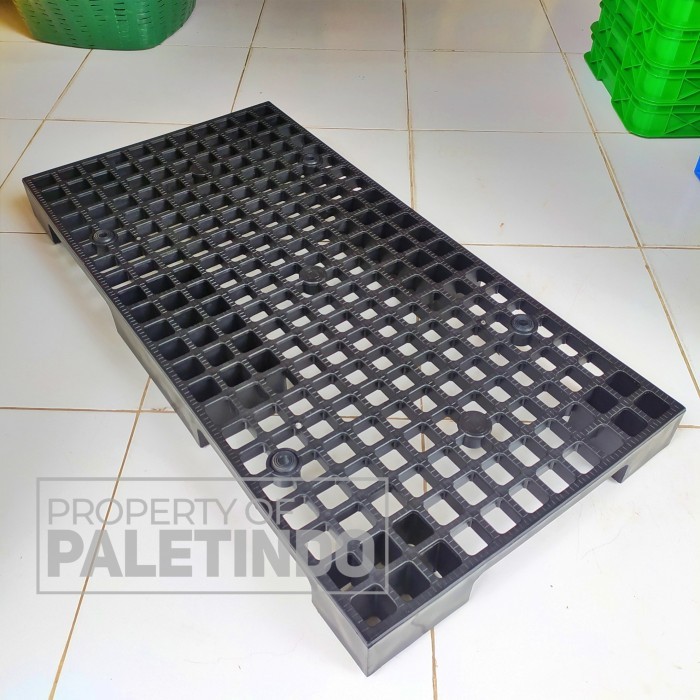 

best -Palet Plastik 100 x 50 x 8 Cm - Berlubang - Hitam
