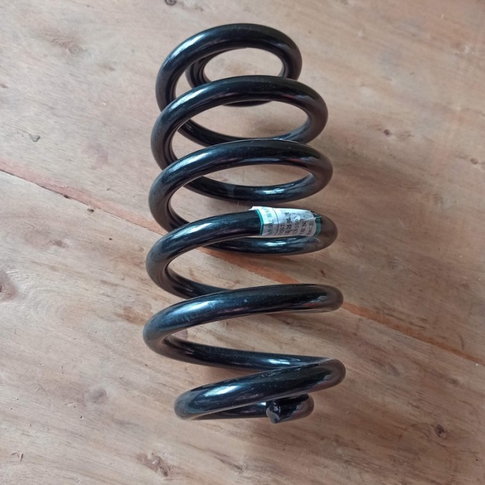 Per Belakang Wuling Confero berkualitas