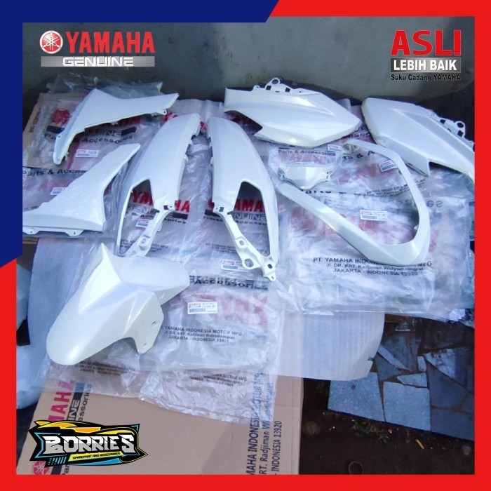 FULL SET BODY HALUS NMAX N MAX OLD 2016-2019 PUTIH ORIGINAL YAMAHA berkualitas
